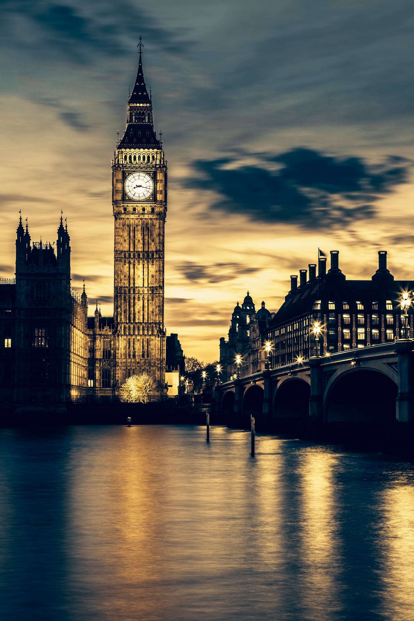 Big Ben Golden Dusk