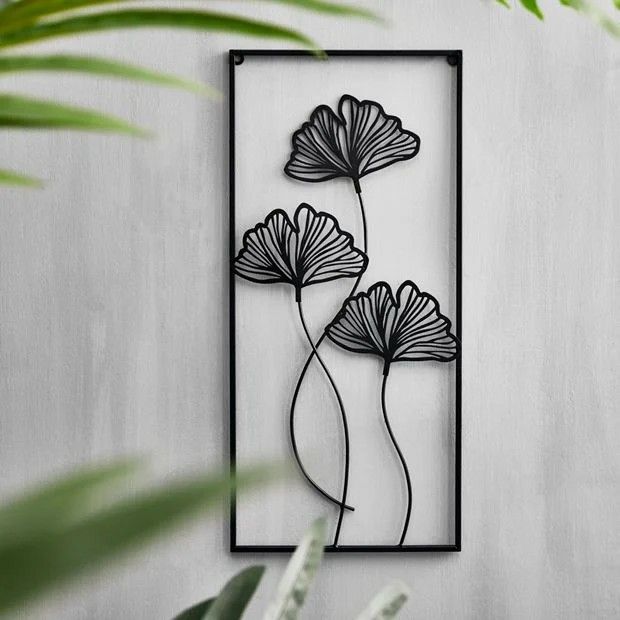 Impeccable Black & White Flower-Shaped Acrylic Wall Décor